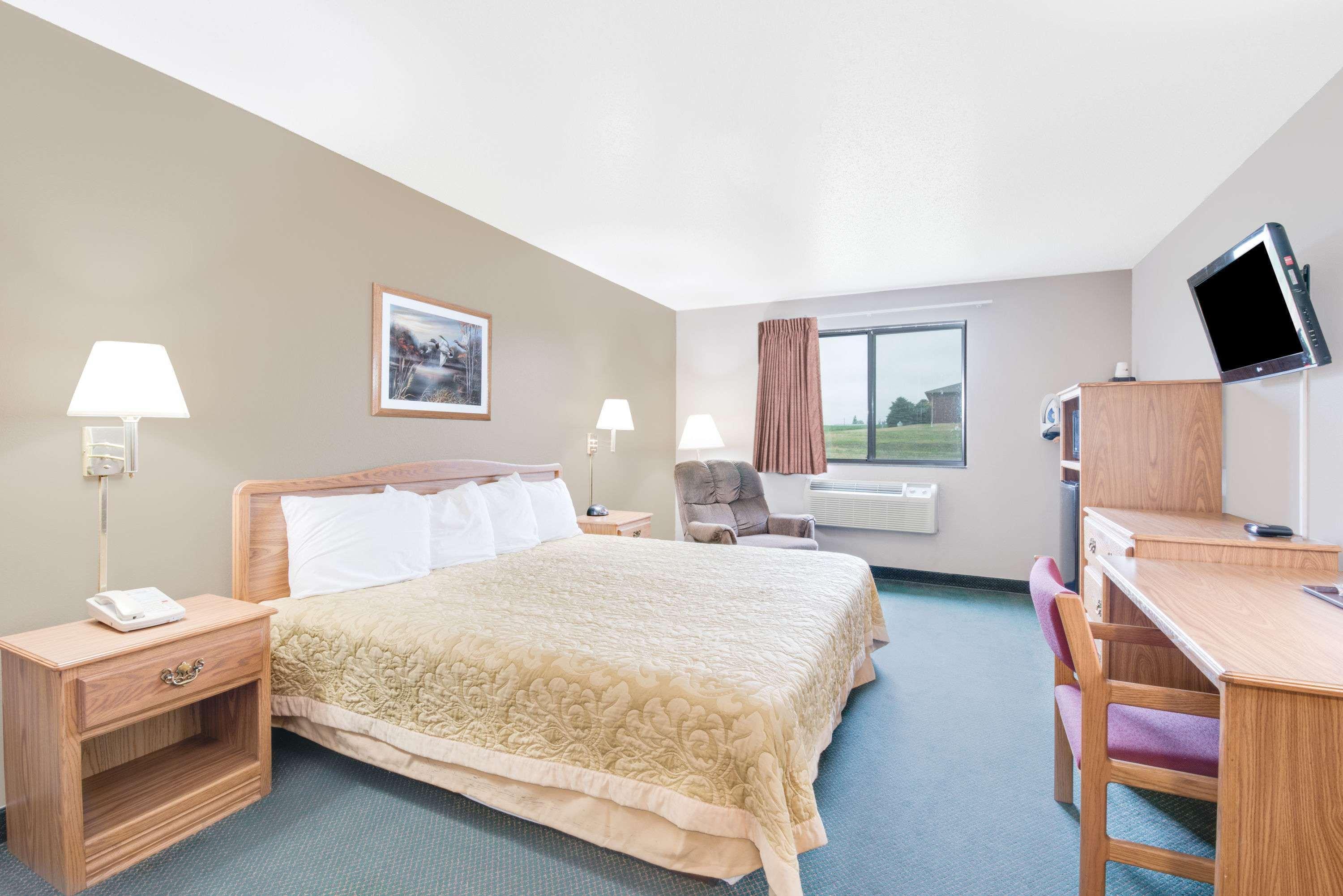 Super 8 By Wyndham Sisseton Motel Dış mekan fotoğraf